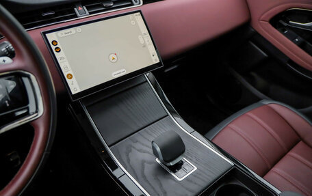 Land Rover Range Rover Evoque II, 2024 год, 5 849 000 рублей, 21 фотография