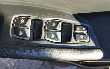 Hyundai Santa Fe III рестайлинг, 2014 год, 1 750 000 рублей, 11 фотография