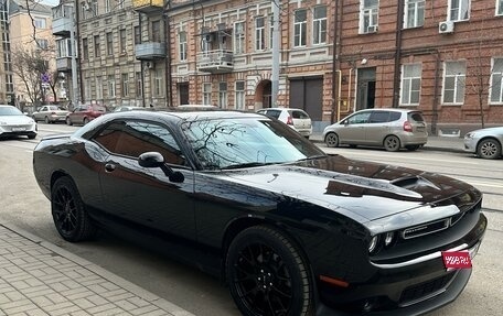 Dodge Challenger III рестайлинг 2, 2019 год, 5 190 000 рублей, 1 фотография