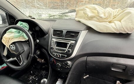 Hyundai Solaris II рестайлинг, 2016 год, 470 000 рублей, 8 фотография