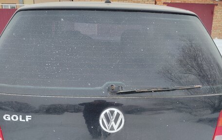 Volkswagen Golf IV, 1998 год, 135 000 рублей, 2 фотография