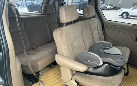 Chrysler Voyager IV, 2002 год, 440 000 рублей, 17 фотография