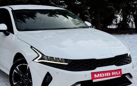 KIA K5, 2022 год, 2 100 000 рублей, 3 фотография