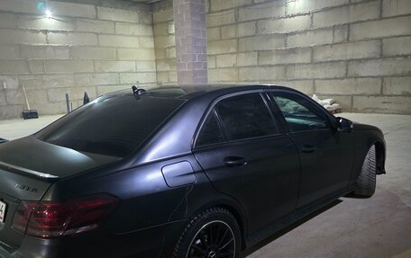 Mercedes-Benz E-Класс, 2015 год, 2 100 000 рублей, 5 фотография