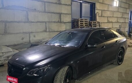 Mercedes-Benz E-Класс, 2015 год, 2 100 000 рублей, 2 фотография