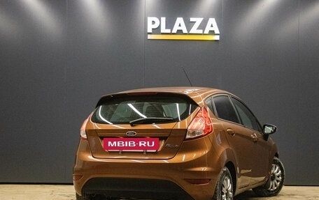 Ford Fiesta, 2015 год, 589 000 рублей, 3 фотография