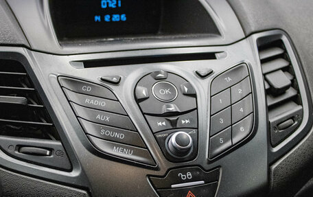 Ford Fiesta, 2015 год, 589 000 рублей, 12 фотография