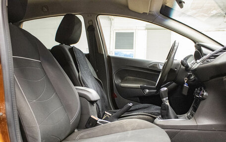 Ford Fiesta, 2015 год, 589 000 рублей, 17 фотография