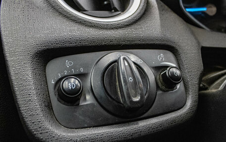 Ford Fiesta, 2015 год, 589 000 рублей, 10 фотография