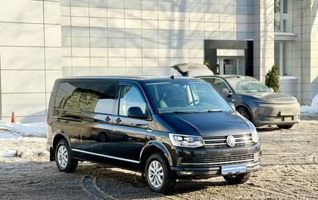 Volkswagen Caravelle T6 рестайлинг, 2018 год, 3 800 000 рублей, 3 фотография