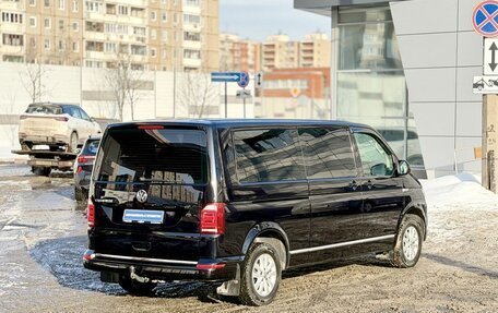 Volkswagen Caravelle T6 рестайлинг, 2018 год, 3 800 000 рублей, 4 фотография