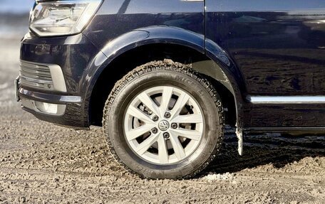 Volkswagen Caravelle T6 рестайлинг, 2018 год, 3 800 000 рублей, 9 фотография