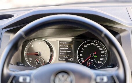 Volkswagen Caravelle T6 рестайлинг, 2018 год, 3 800 000 рублей, 14 фотография