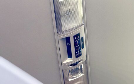 Volkswagen Caravelle T6 рестайлинг, 2018 год, 3 800 000 рублей, 26 фотография