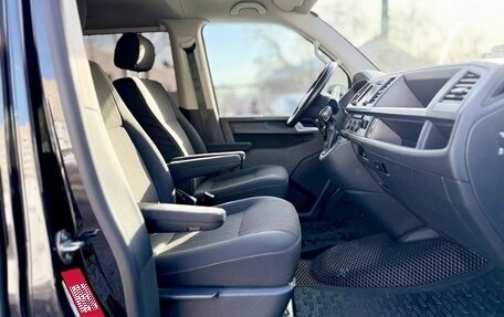 Volkswagen Caravelle T6 рестайлинг, 2018 год, 3 800 000 рублей, 22 фотография