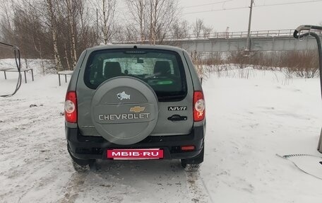 Chevrolet Niva I рестайлинг, 2017 год, 550 000 рублей, 5 фотография