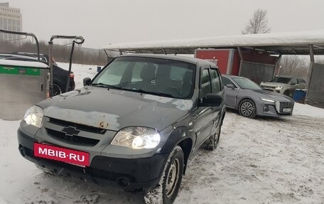 Chevrolet Niva I рестайлинг, 2017 год, 550 000 рублей, 3 фотография