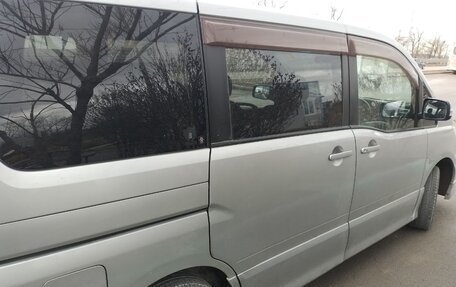 Nissan Serena III, 2009 год, 940 000 рублей, 3 фотография