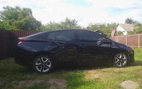 Toyota Prius IV XW50, 2018 год, 1 720 000 рублей, 4 фотография