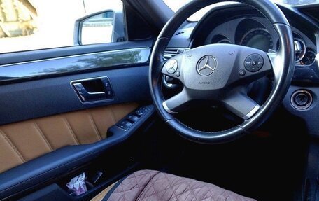 Mercedes-Benz E-Класс, 2010 год, 1 820 000 рублей, 8 фотография