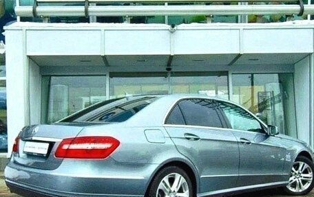 Mercedes-Benz E-Класс, 2010 год, 1 820 000 рублей, 13 фотография