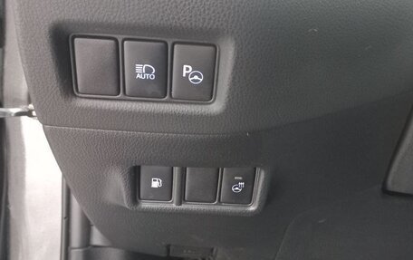 Toyota C-HR I рестайлинг, 2018 год, 2 200 000 рублей, 7 фотография