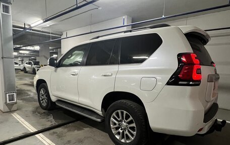 Toyota Land Cruiser Prado 150 рестайлинг 2, 2018 год, 6 000 000 рублей, 3 фотография