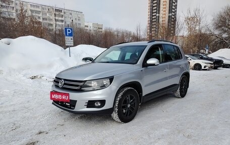 Volkswagen Tiguan I, 2015 год, 1 120 000 рублей, 2 фотография