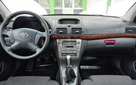 Toyota Avensis III рестайлинг, 2005 год, 579 000 рублей, 11 фотография
