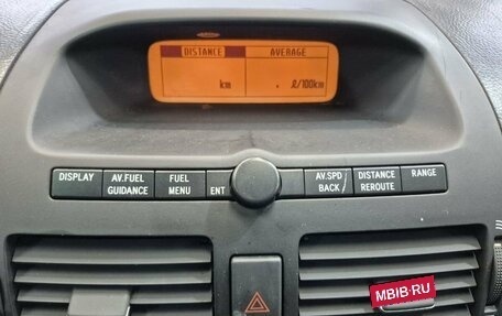 Toyota Avensis III рестайлинг, 2005 год, 579 000 рублей, 14 фотография