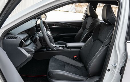 Toyota Camry, 2025 год, 4 560 000 рублей, 10 фотография