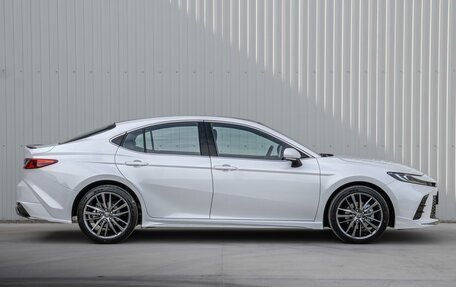 Toyota Camry, 2025 год, 4 560 000 рублей, 5 фотография