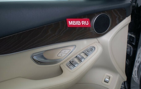 Mercedes-Benz GLC, 2019 год, 3 300 000 рублей, 15 фотография