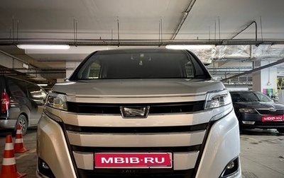 Toyota Noah III, 2017 год, 2 250 000 рублей, 1 фотография