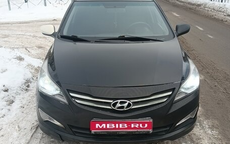 Hyundai Solaris II рестайлинг, 2014 год, 420 000 рублей, 1 фотография