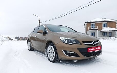 Opel Astra J, 2012 год, 859 000 рублей, 3 фотография