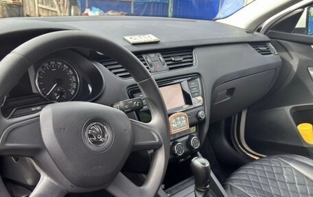 Skoda Octavia, 2015 год, 1 350 000 рублей, 6 фотография