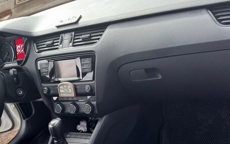 Skoda Octavia, 2015 год, 1 350 000 рублей, 8 фотография