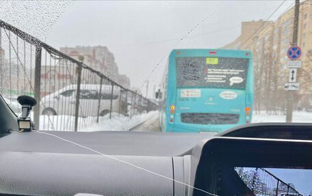 Toyota Noah III, 2017 год, 2 250 000 рублей, 19 фотография