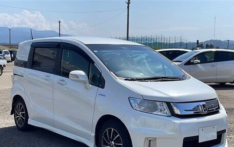 Honda Freed I, 2016 год, 819 000 рублей, 3 фотография