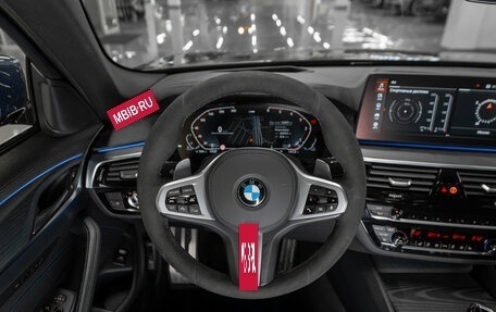 BMW 5 серия, 2021 год, 5 240 000 рублей, 10 фотография