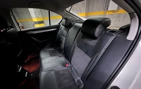 Skoda Octavia, 2013 год, 1 350 000 рублей, 12 фотография