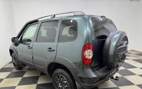 Chevrolet Niva I рестайлинг, 2018 год, 895 000 рублей, 4 фотография