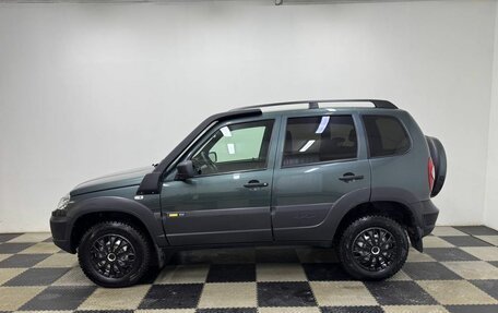 Chevrolet Niva I рестайлинг, 2018 год, 895 000 рублей, 8 фотография