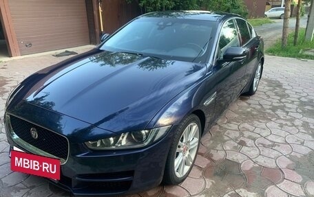 Jaguar XE I рестайлинг, 2016 год, 1 500 000 рублей, 3 фотография