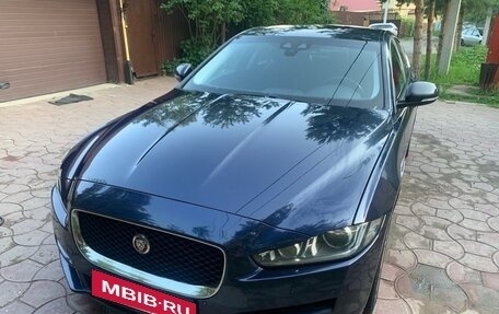 Jaguar XE I рестайлинг, 2016 год, 1 500 000 рублей, 2 фотография