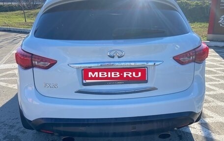 Infiniti FX II, 2009 год, 1 250 000 рублей, 23 фотография