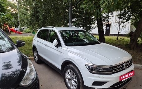 Volkswagen Tiguan II, 2018 год, 2 590 000 рублей, 2 фотография