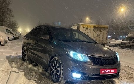 KIA Rio III рестайлинг, 2017 год, 990 000 рублей, 1 фотография