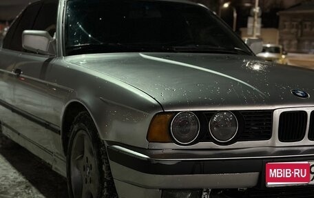 BMW 5 серия, 1989 год, 330 000 рублей, 1 фотография